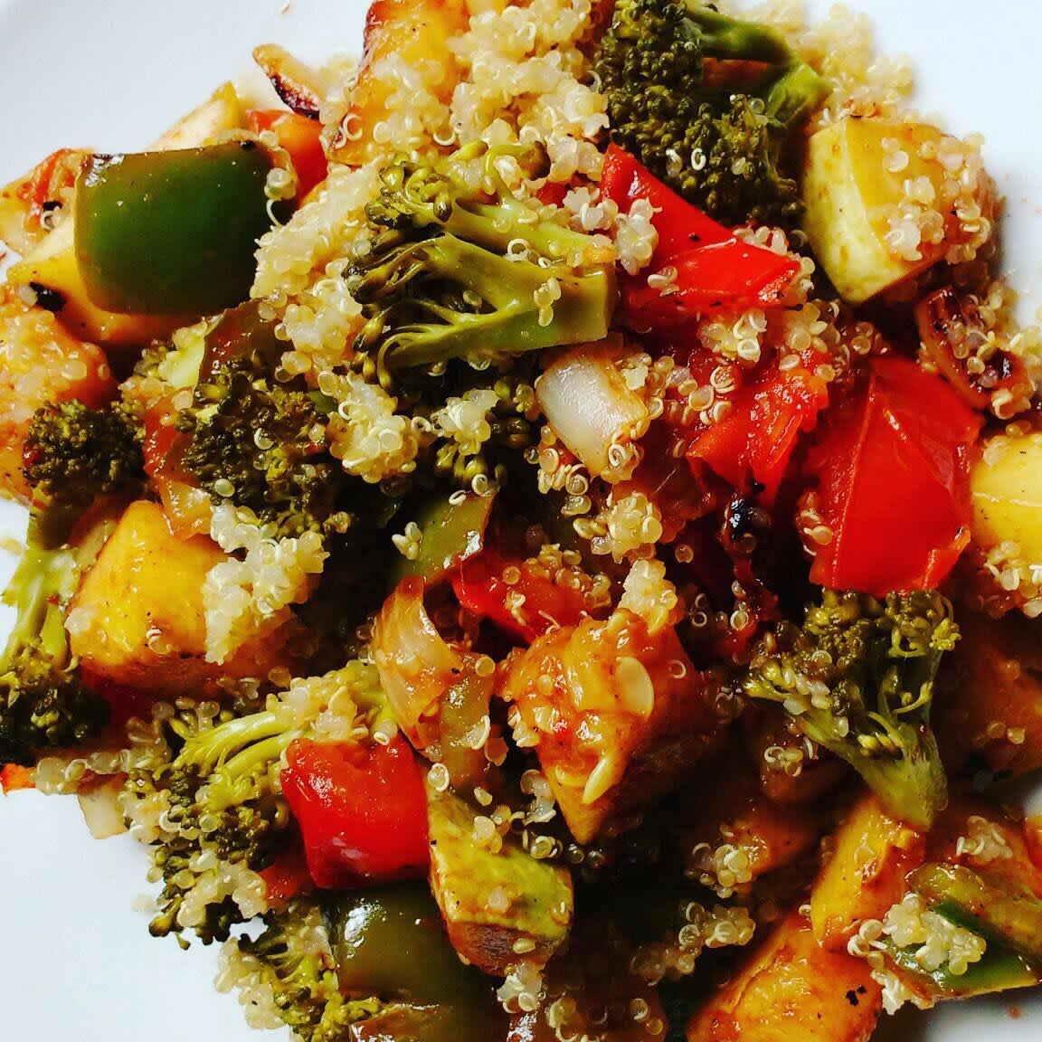 Ensalada de Quinoa con Vegetales Asados