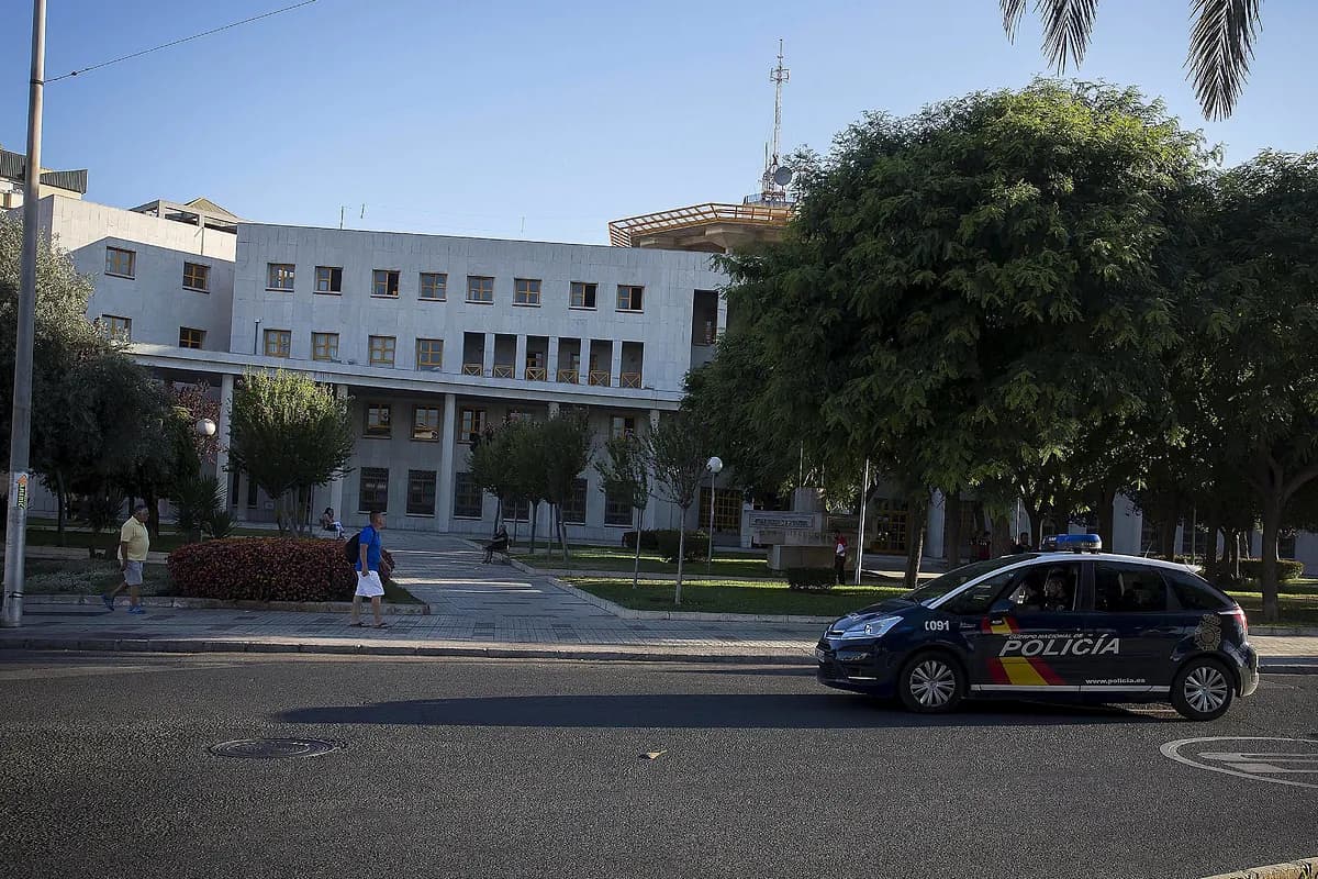 «Nos están disparando. Mi amigo está herido», así pedía ayuda a la operadora del 112 uno de los hombres tiroteados en Benalmádena