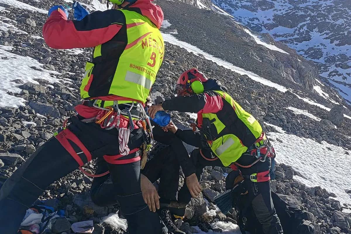 Localizado con vida el joven montañero leonés desaparecido desde hace cuatro días en Picos de Europa