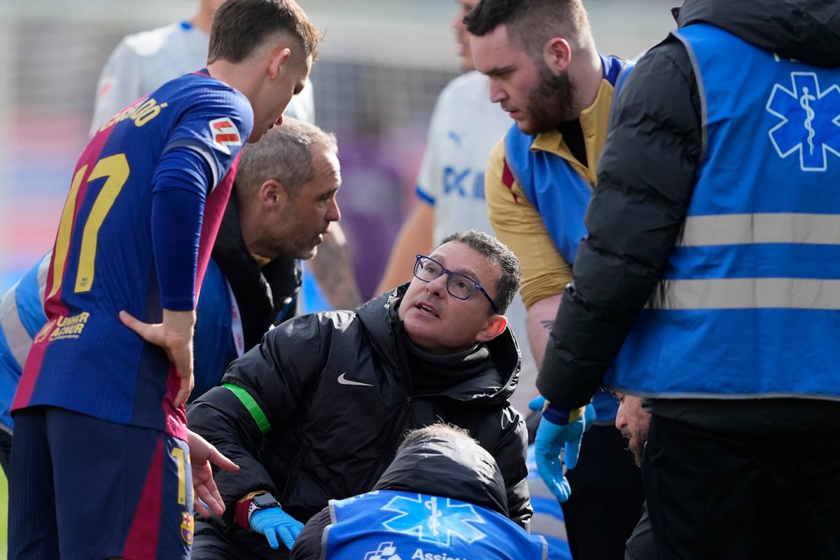 Parar el balón, honrar al muerto