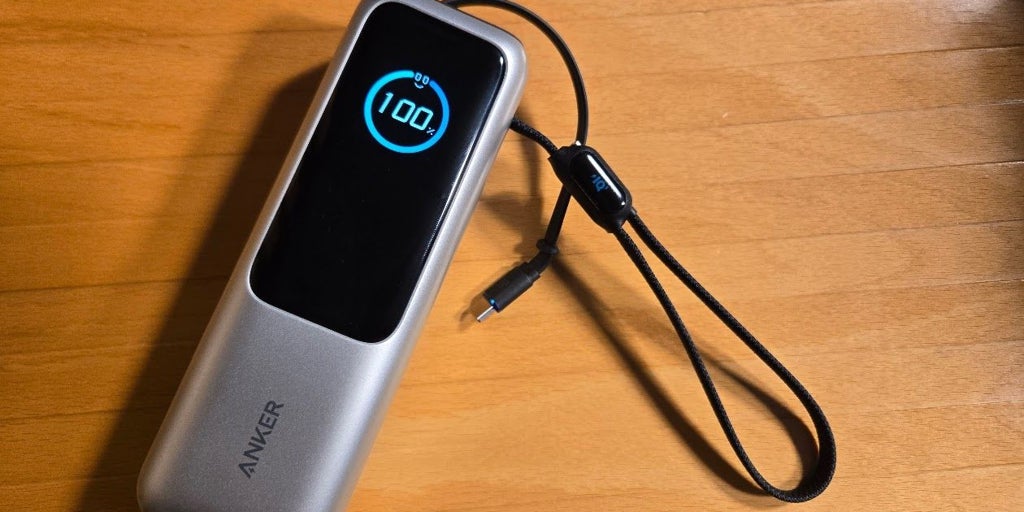 Probamos la Laptop Power Bank de Anker: ¿una buena batería para evitar problemas si hay otro apagón?