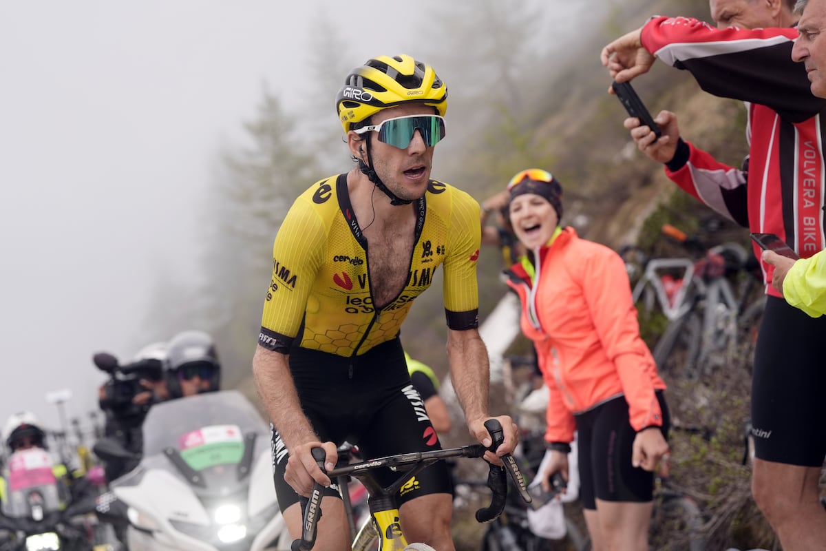 Simon Yates arrebata la ‘maglia’ rosa a Del Toro en una etapa épica y se proclamará este domingo en Roma ganador del Giro