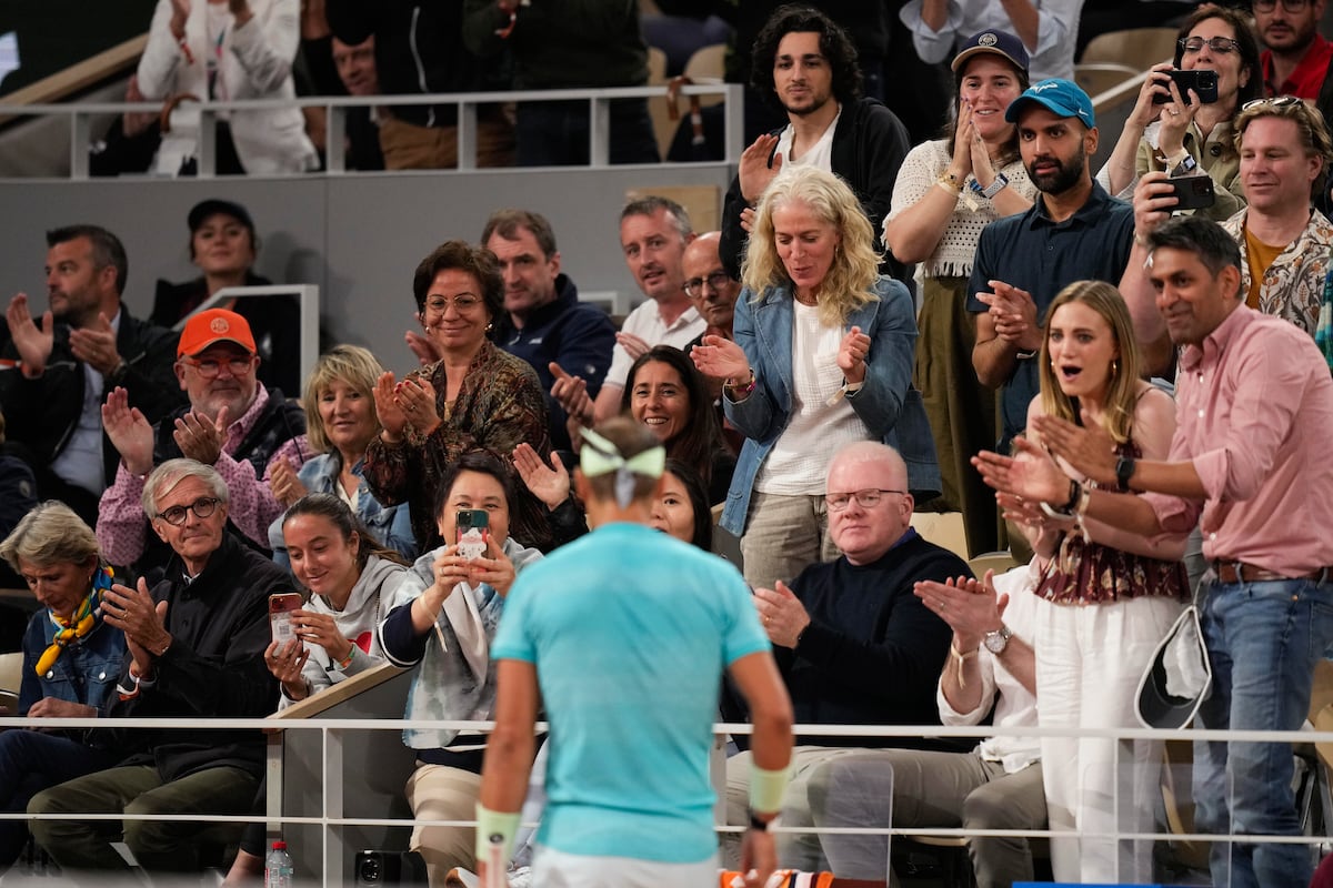 Día grande en Roland Garros, a los pies del rey Nadal