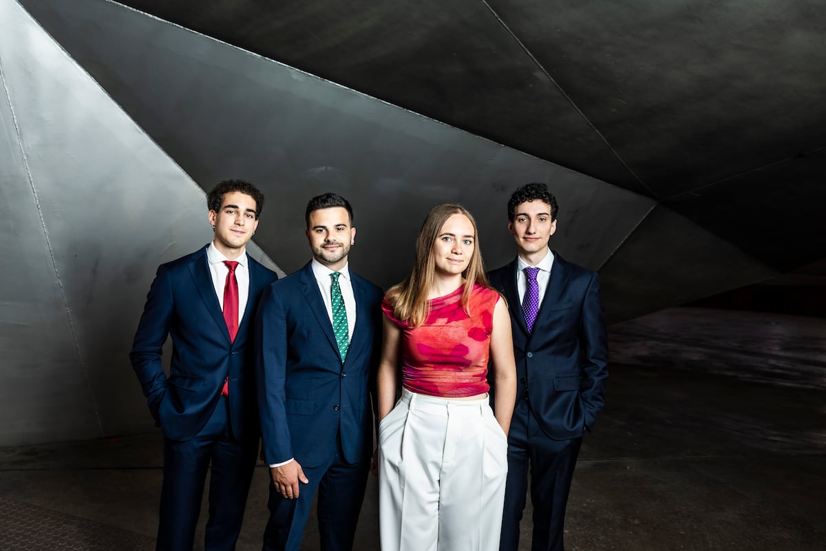 Cuatro jóvenes becados buscan en Oxford y Cambridge la excelencia matemática: “Estar con gente tan potente, te motiva a ser más”