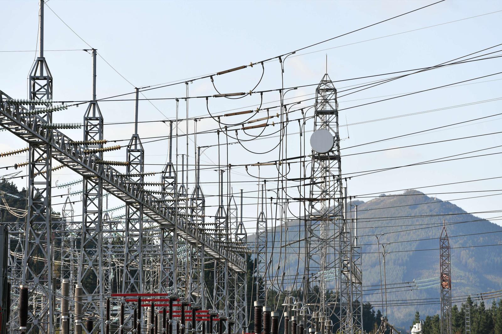 Red Eléctrica planea cambios para reducir de forma urgente el consumo industrial en momentos críticos