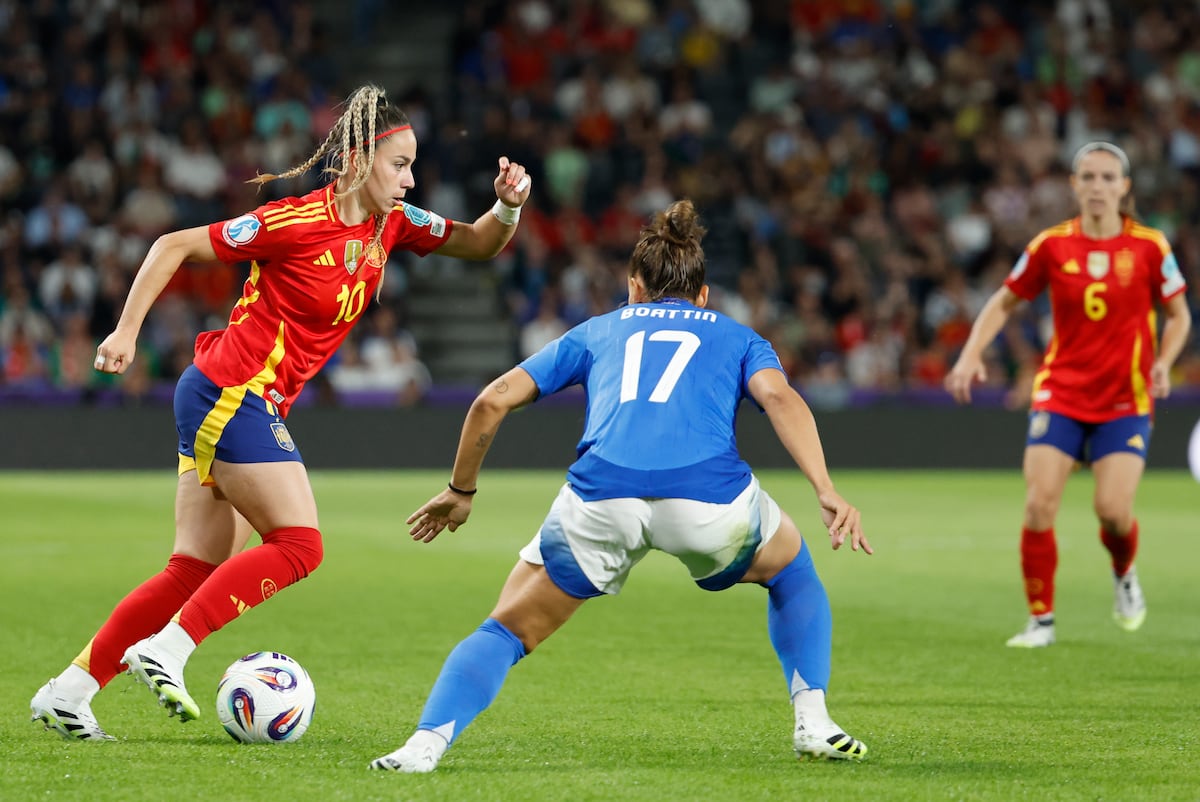 Athenea, la autora del golazo ante Italia, es el verso libre de la Selección