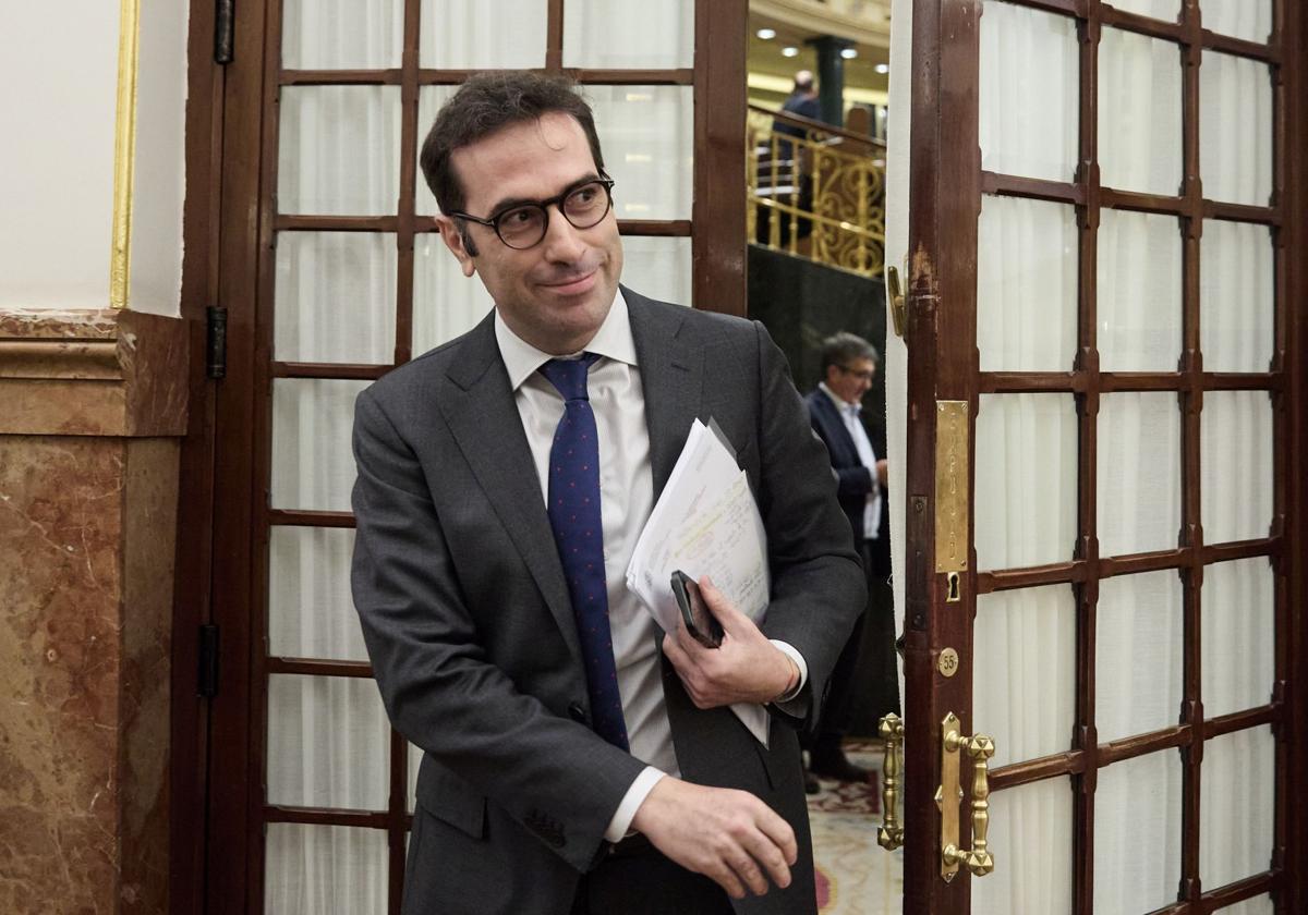 El ministro Cuerpo busca un milagro para presidir el Eurogrupo