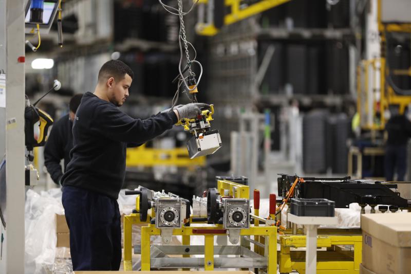 La industria del motor presiona por carta a Bruselas para acabar con la prohibición de coches de combustión en 2035