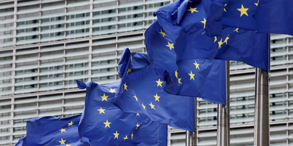 La UE pide a Google, Apple, Microsoft y Booking que aclaren sus medidas contra las estafas online