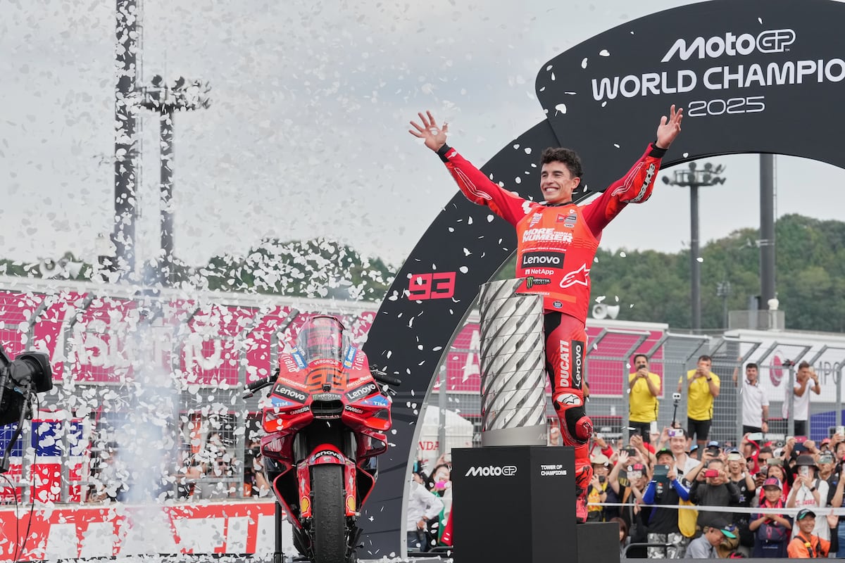 Marc Márquez culmina su epopeya y es, de nuevo, campeón del mundo de MotoGP