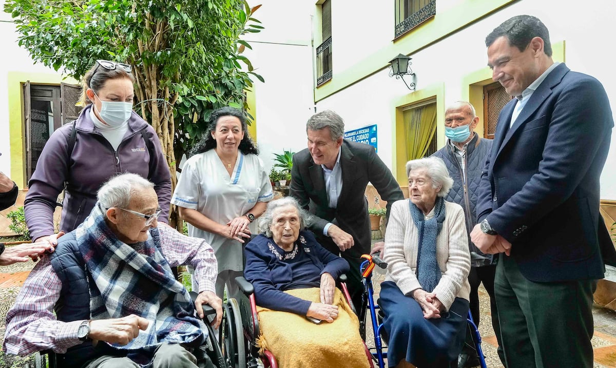 Feijóo fracasa en su apuesta por crear un “calendario vacunal común” propio para las comunidades del PP