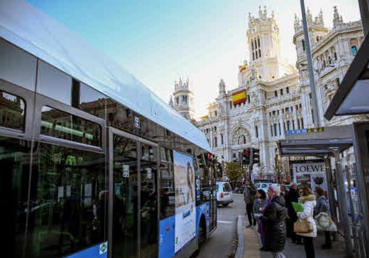 Sindicatos y patronal solicitan la jubilación anticipada de los conductores de autobuses