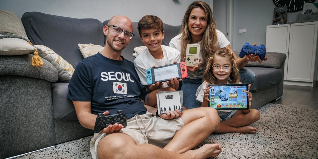 La generación alfa crece con los ojos en YouTube y charlando con ChatGPT