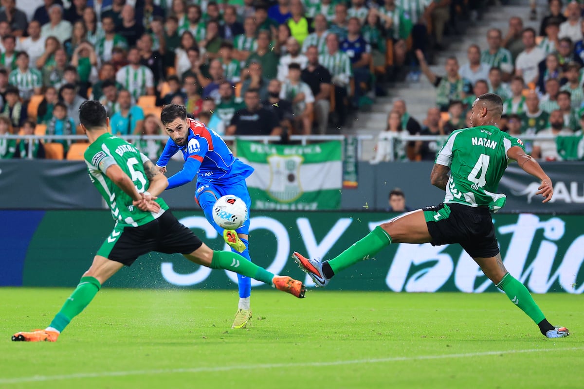 Ante el Betis, sonríe el Atlético de siempre