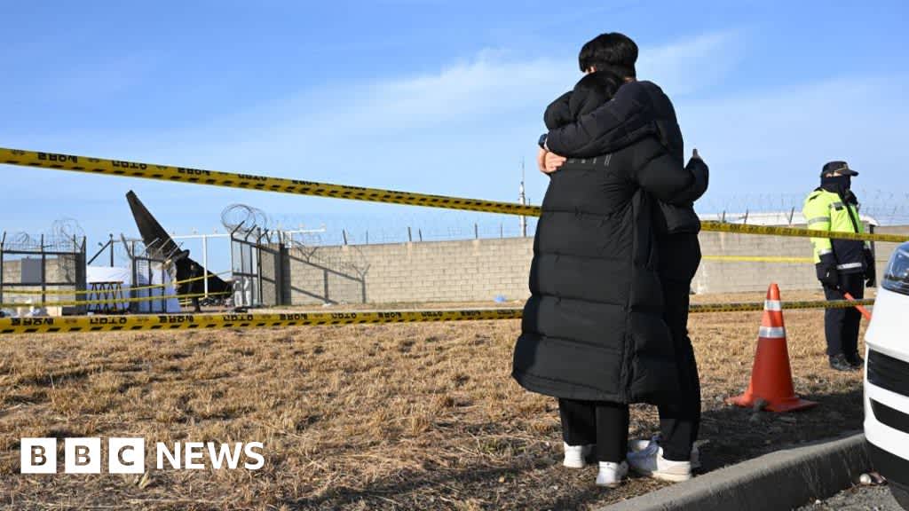 Anger as families wait for victims’ remains after South Korea plane crash