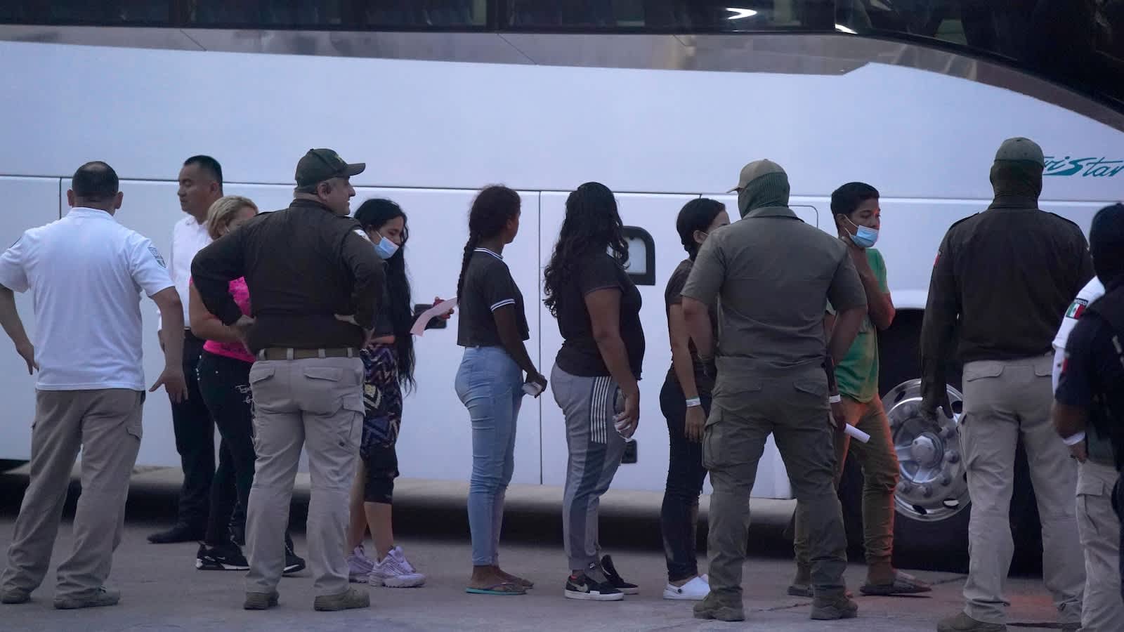 Mexico tests cellphone app allowing migrants to send alert if they are about to be detained in US