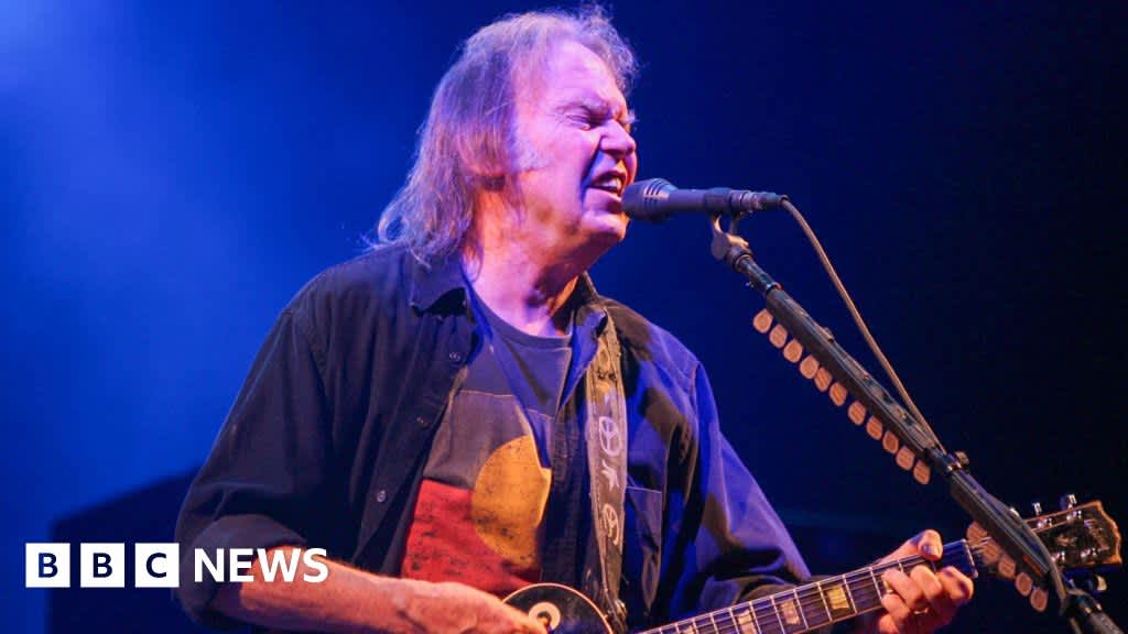 Neil Young pulls out of Glastonbury and says it is ‘under corporate control’