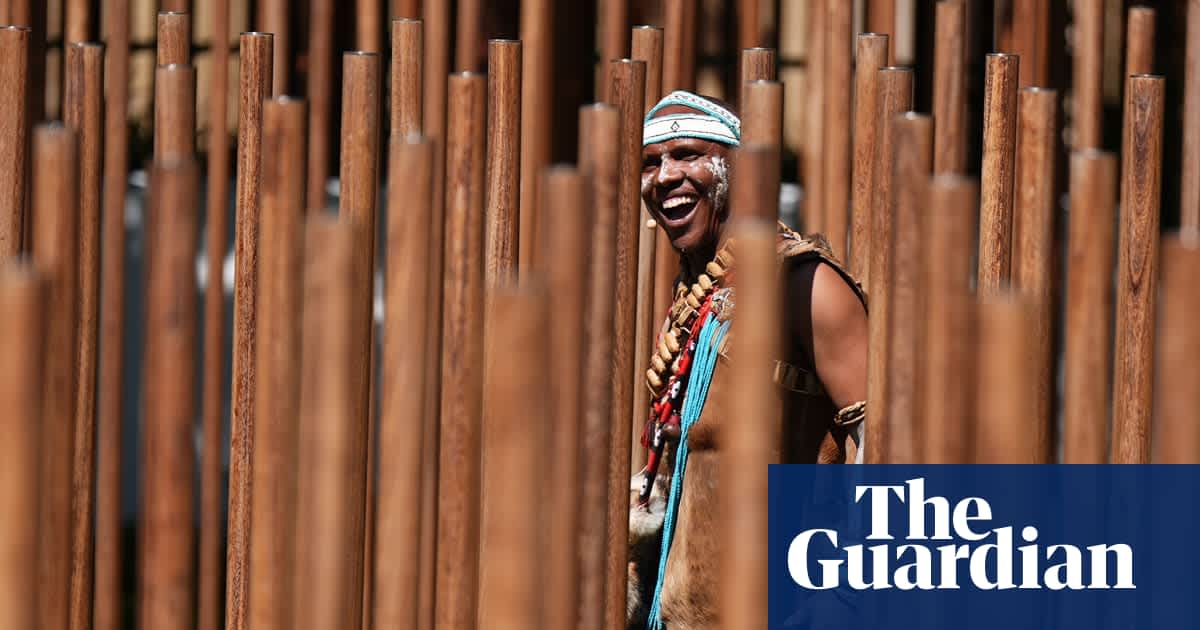 Families’ relief as memorial unveiled to first world war black South African dead