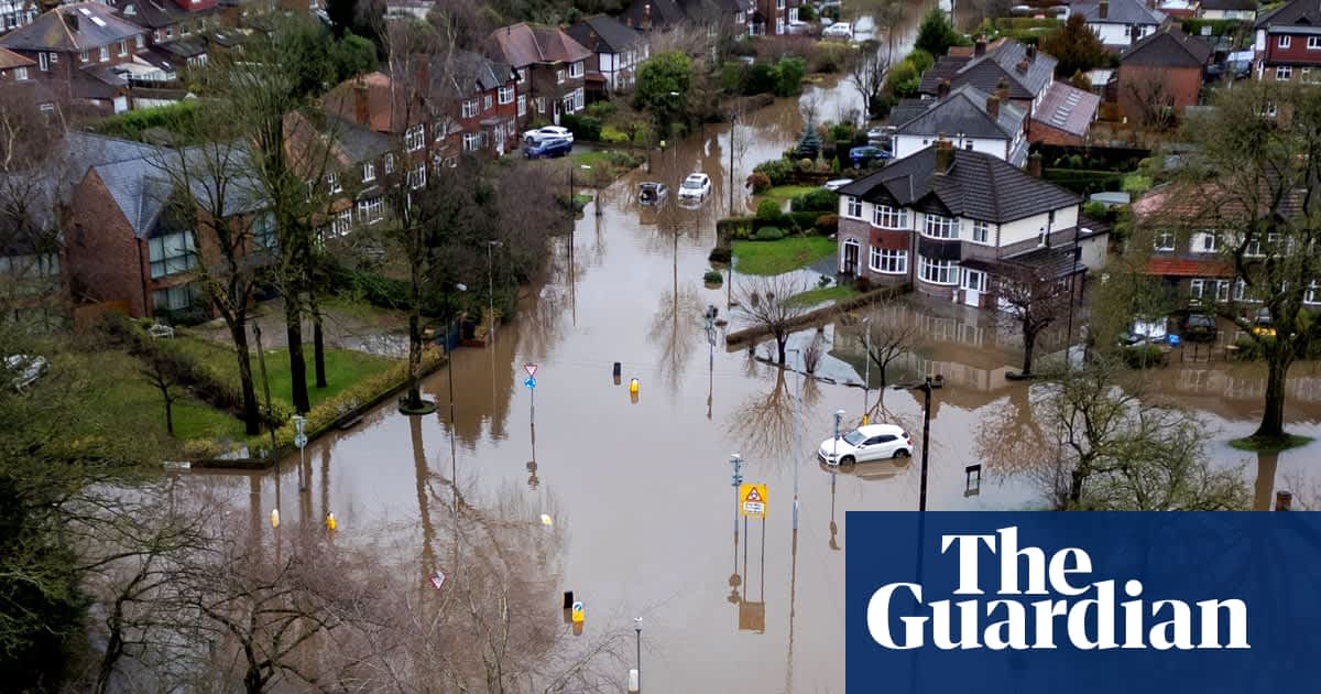 Ice warning and travel alerts in UK as temperatures drop after flooding