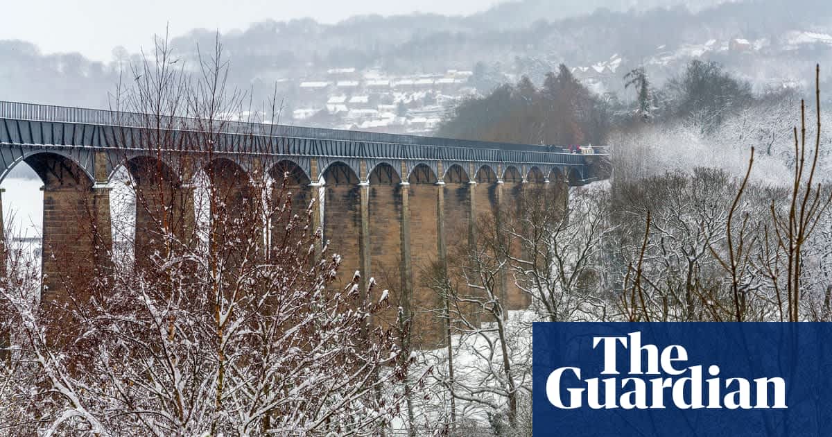 Three-day snow warning issued for parts of England, Scotland and Wales