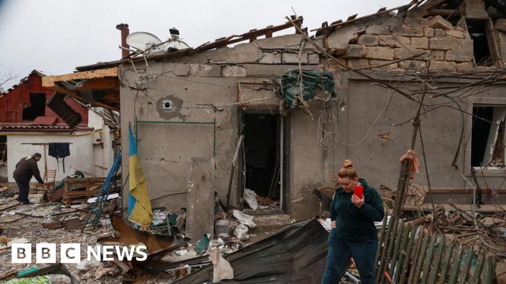 Ukraine and Russia trade blame for breaking ‘Easter truce’