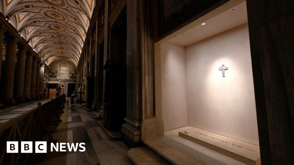 Pope Francis’ tomb adorned with single rose as first images released