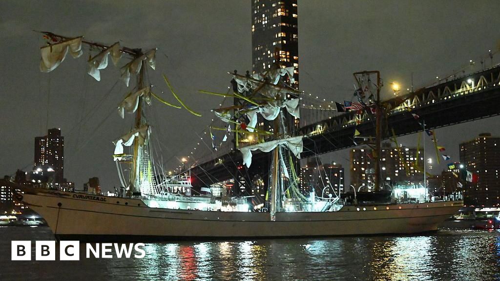Mexican Navy ship crashes into New York City’s Brooklyn Bridge