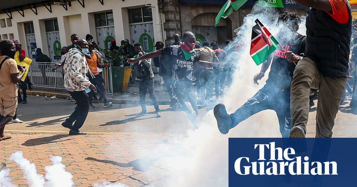 At least 16 people killed and 400 injured in Kenyan protests