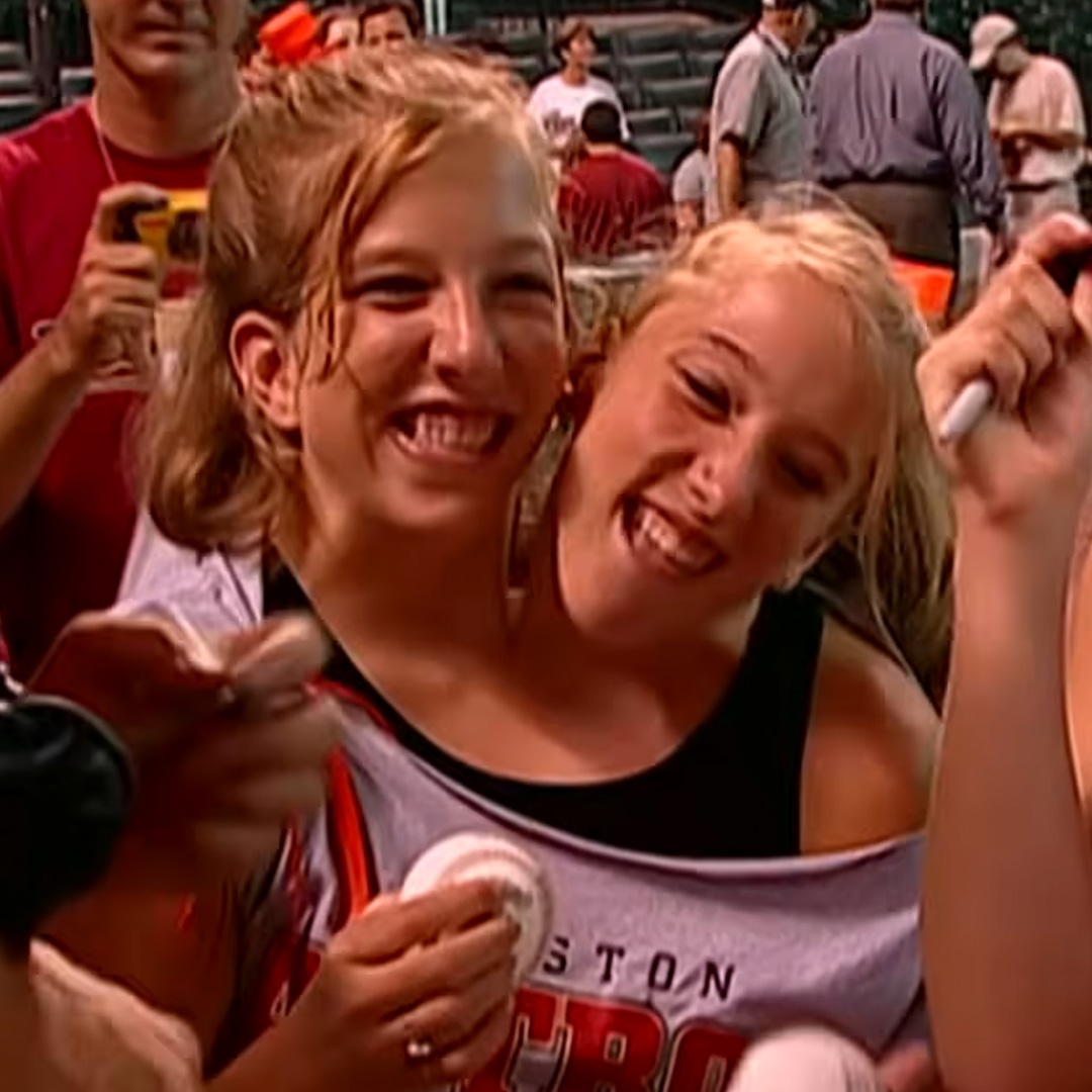 Inside Conjoined Twins Abby & Brittany Hensel’s Surprising World
