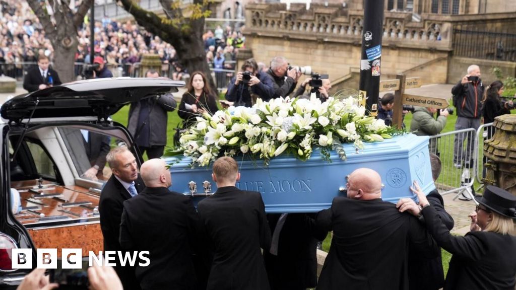 Thousands line streets for boxing legend Ricky Hatton’s funeral