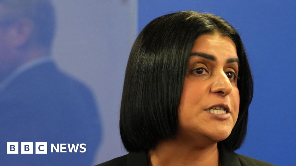 UK set to limit asylum seekers to temporary stays